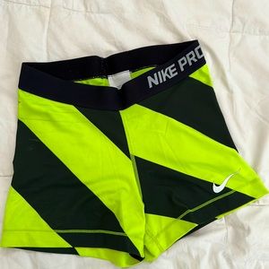 Nike Shorts Women’s